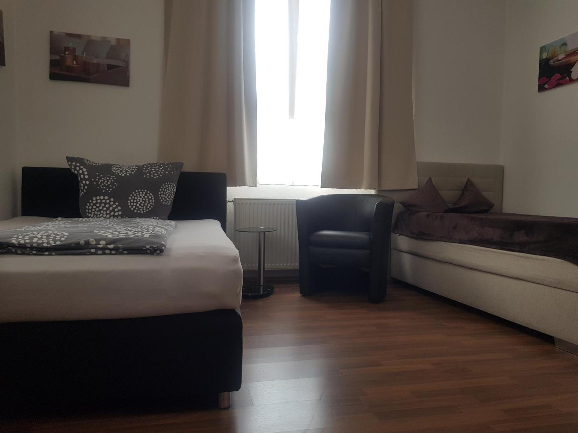 Ferienwohnung Fiwa Fewo-1 Und Fewo-2 Pirmasens Room photo
